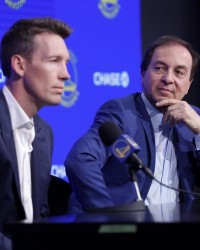 苏群：勇士没动作因要等待库明加的进展 后者处境尴尬&amp;amp;和球队不搭